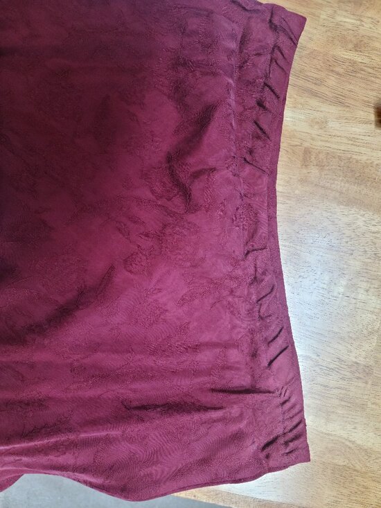 Karin Stevens Petites Skirt and Top Red, Ladies size 8P - Picture 7 of 10